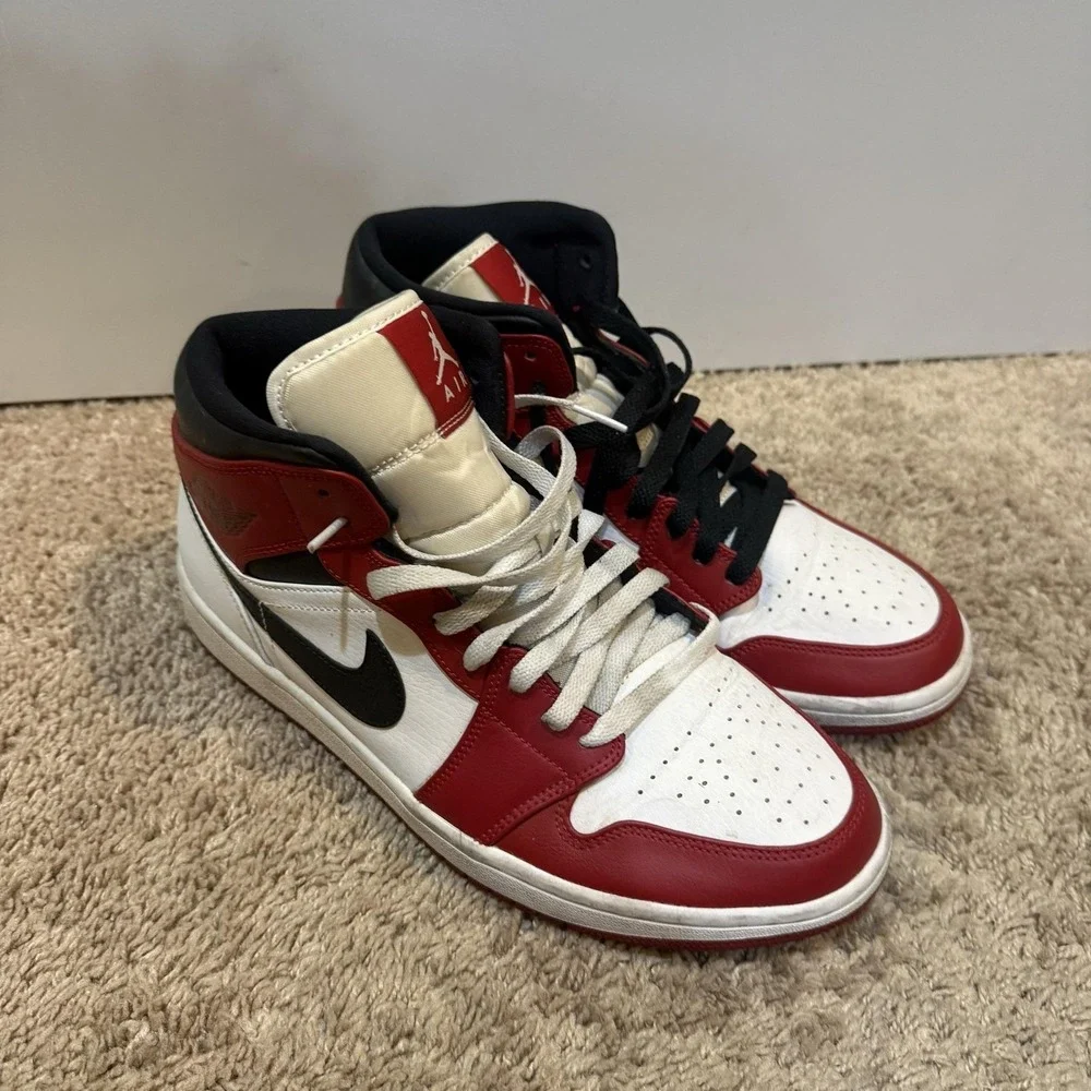 Nike Air Jordan 1 Mid Mens Size 8.5 Red White Leather Sneakers 554724-173